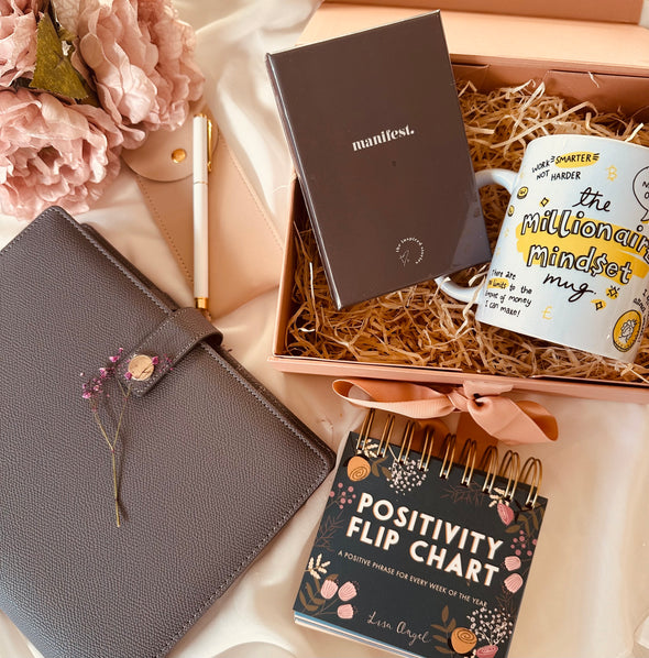 Empowerment Elegance Unveiled: The Ultimate Boss Muslimah Gift Box